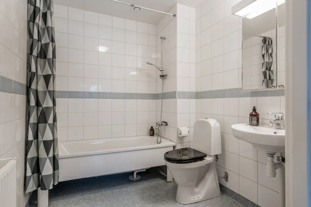 Vannitoad - Family-friendly Duplex with Garden in Nyköping