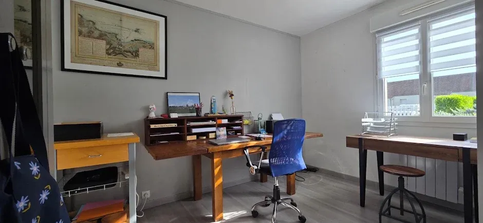 Bureau - Maison de Plain-Pied avec Terrasse à Commeaux