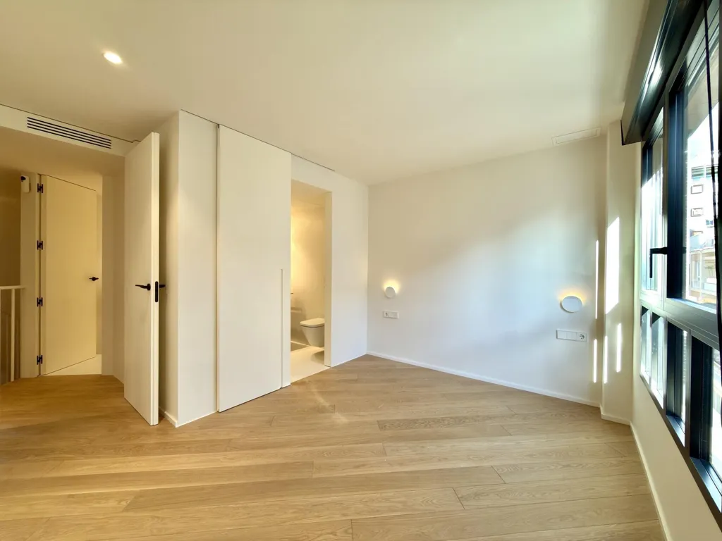 Pièces - Fully Renovated Duplex with Privacy in Alicante