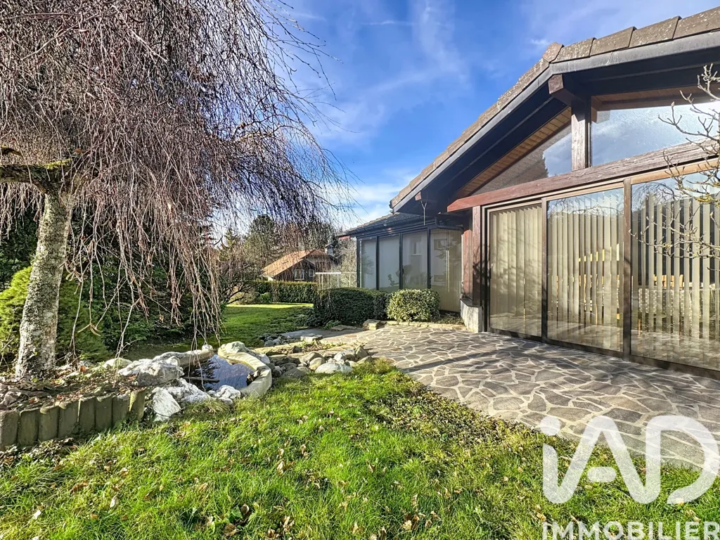 Jardin - Villa avec Vue Montagnes et Terrain Arboré à proximité du Village