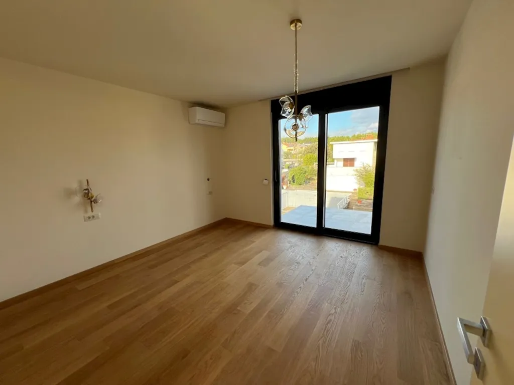 Pièces - Apartment with Sea View on First Floor in KRK