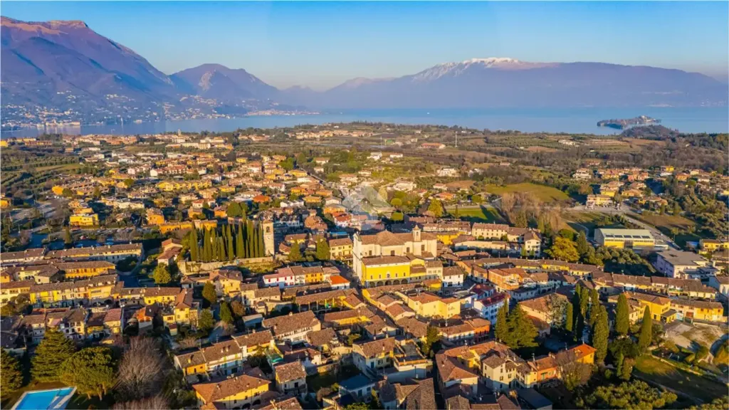 Triplex in Historic Centre, San Felice del Benaco