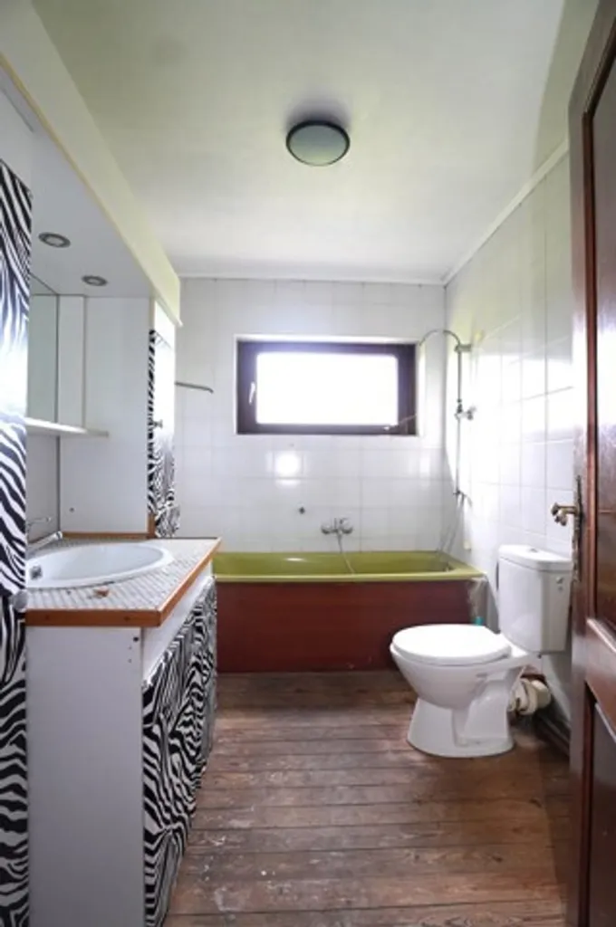 Bathrooms - Jointive House with Garden in Plombières Moresnet