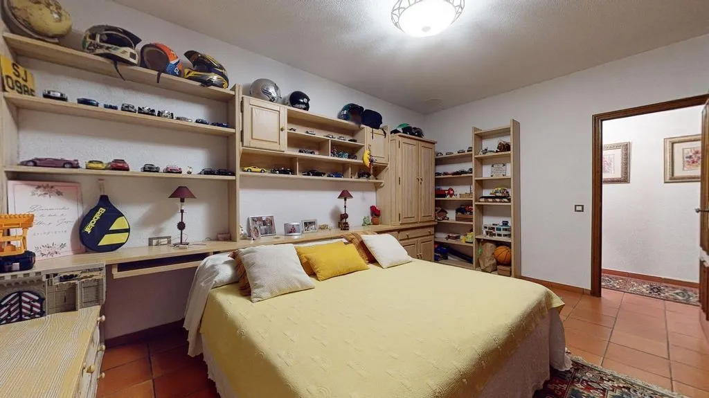 Magamistoad - Detached House with Pool in Elche
