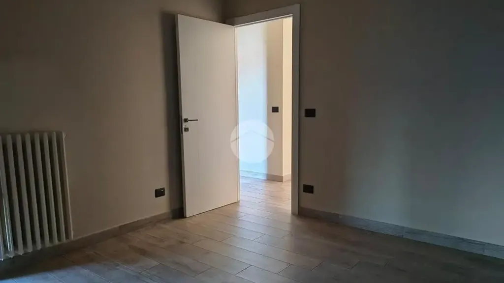 Toad - Rented Apartment with Balcony in Cervere
