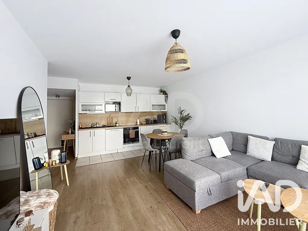 Elutuba - Modern Flat with Balcony in Central Location