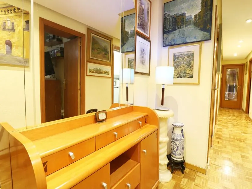 Entrée - Elegant Apartment with Balcony in Elche Centre