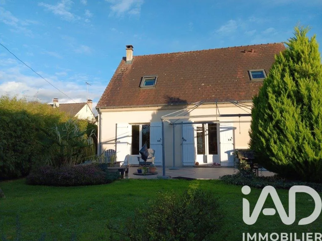 Extérieur - Maison traditionnelle avec parc à Bourron-Marlotte