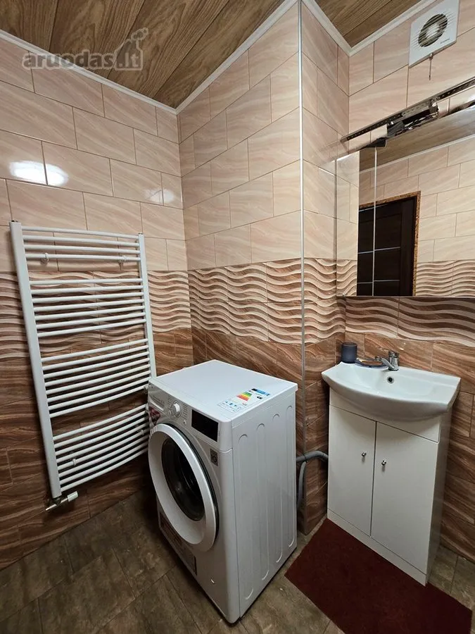 Salles de bain - Modernised 3-Bedroom Flat with Balcony in Dainavos