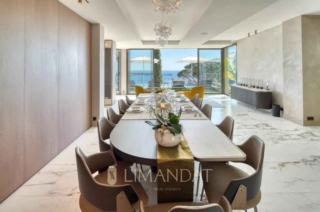 Salle à manger - Villa de luxe avec vue mer à Cannes