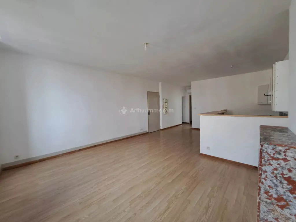 Séjour - Appartement de Type 3 avec Vue sur Espaces Verts à Blaye-les-Mines