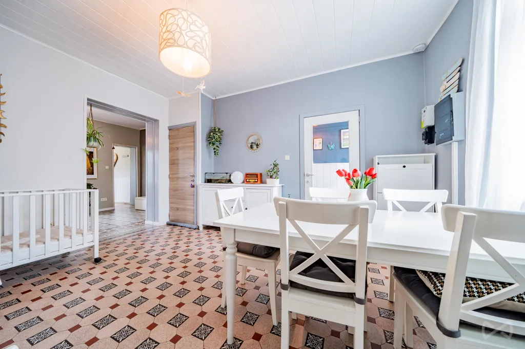 Salle à manger - Maison 3 Façades avec Jardin à Ransart