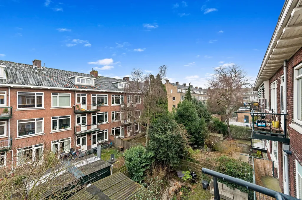 Balcon - Renovated Apartment with Balcony in Blijdorp