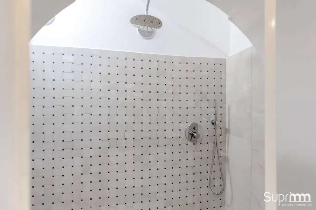 Salles de bain - Restored Apartment with Private Courtyard in Turin
