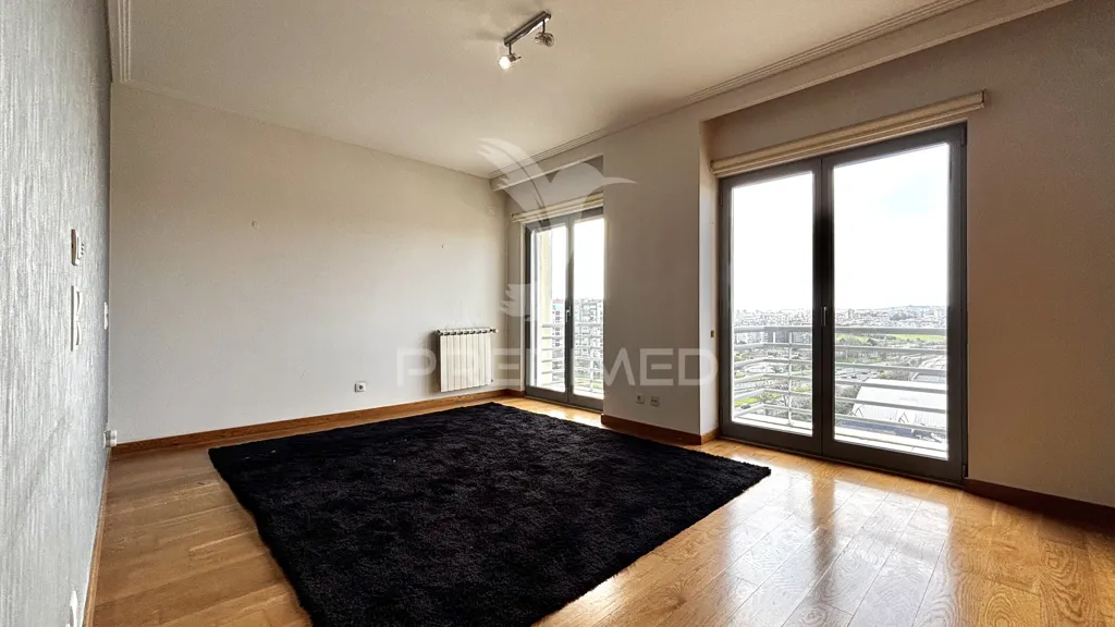 Toad - Penthouse with Panoramic View in São Domingos de Benfica