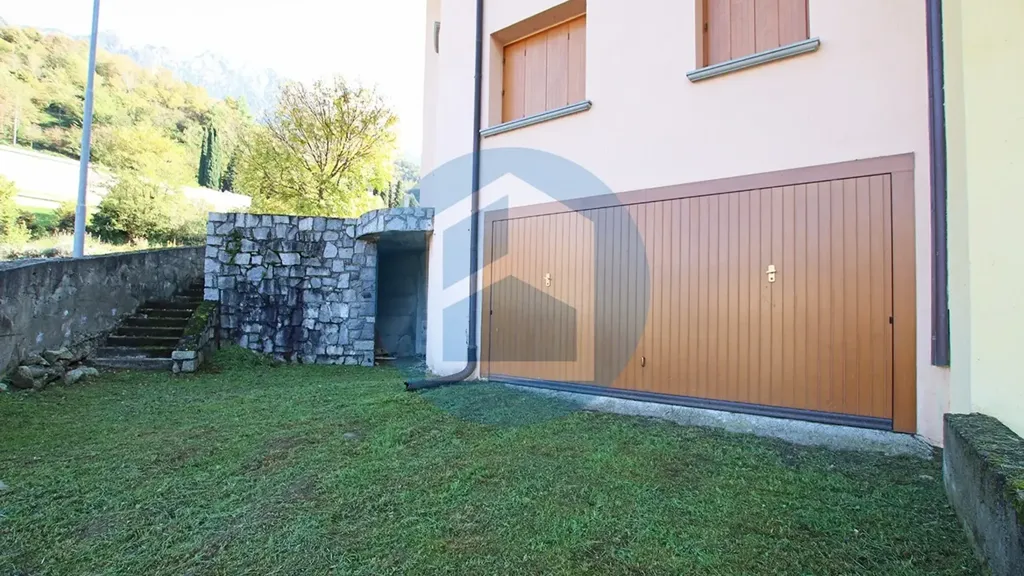Jardin - Bifamiliar Villa with Garden in Niardo