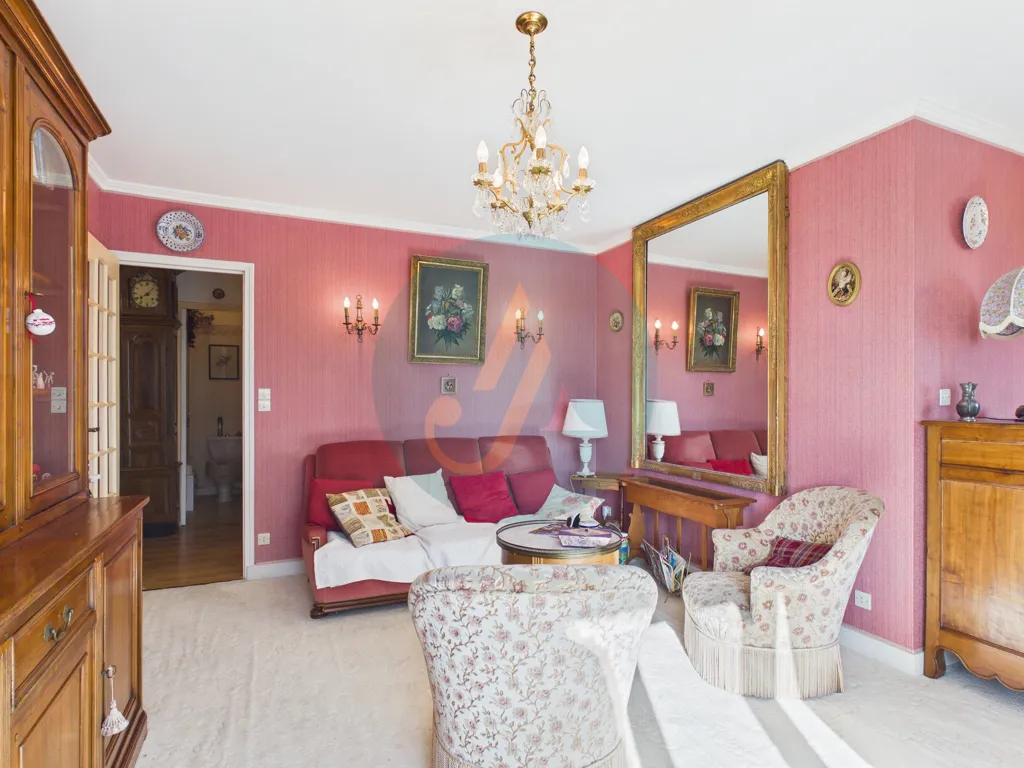 Elutuba - Bright T2 Apartment with Garage in Nevers