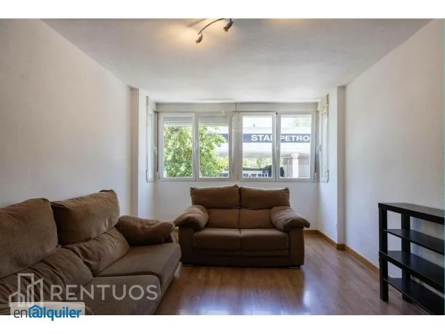 Soggiorno - Apartment with Air Conditioning in Latina