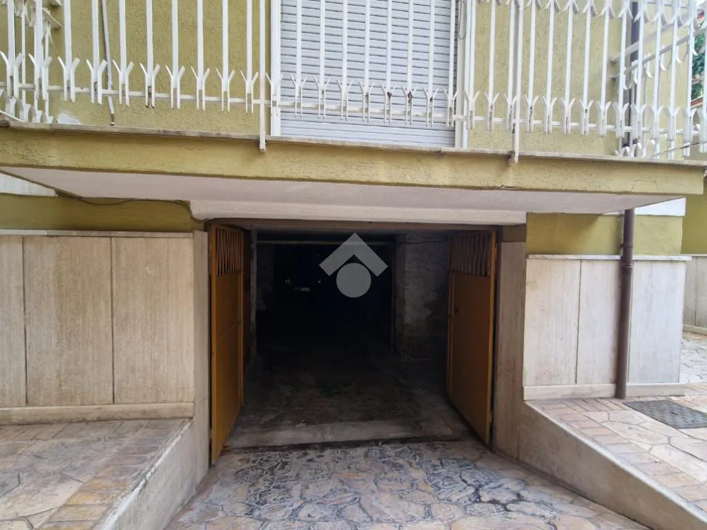 Garage - Nuda Proprietà Trilocale with Balconies in Frattamaggiore