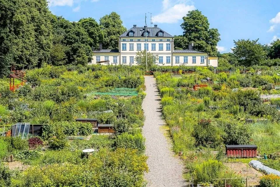 Jardin - Plot with Scenic View in Hässelby Södra Villastad