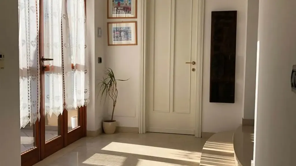 Esik - Four-Bedroom Apartment with Terrace in Florence
