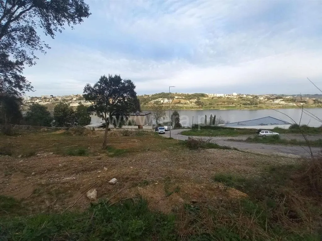 Jardin - Approved Villa Plot with Pool in Vila Nova de Gaia