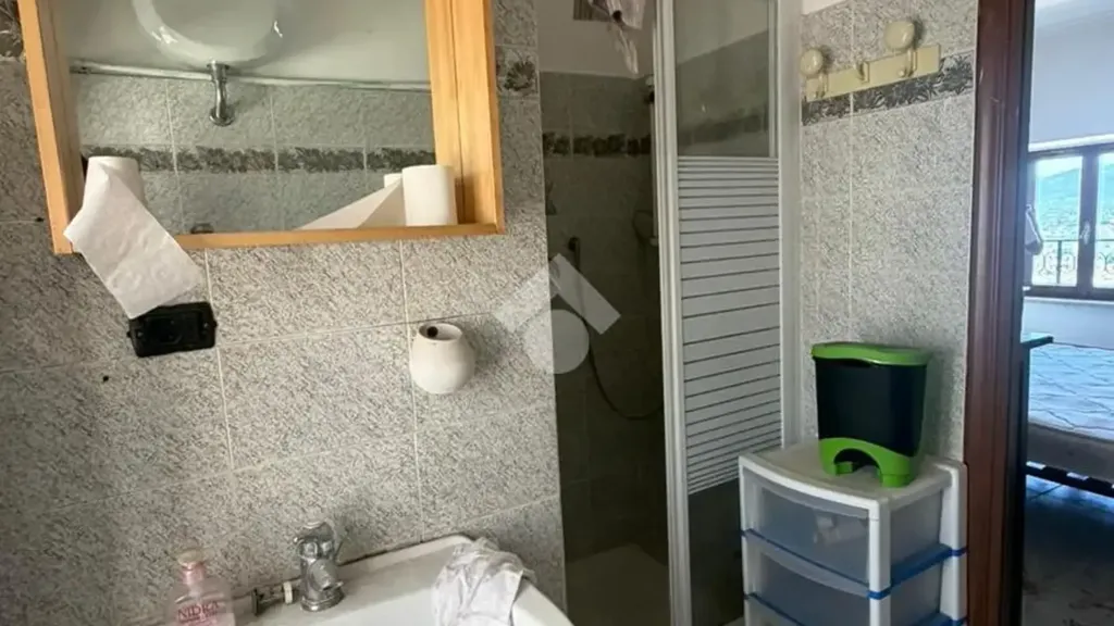 Salles de bain - Cielo-Terra Apartment with Private Garden in Artena