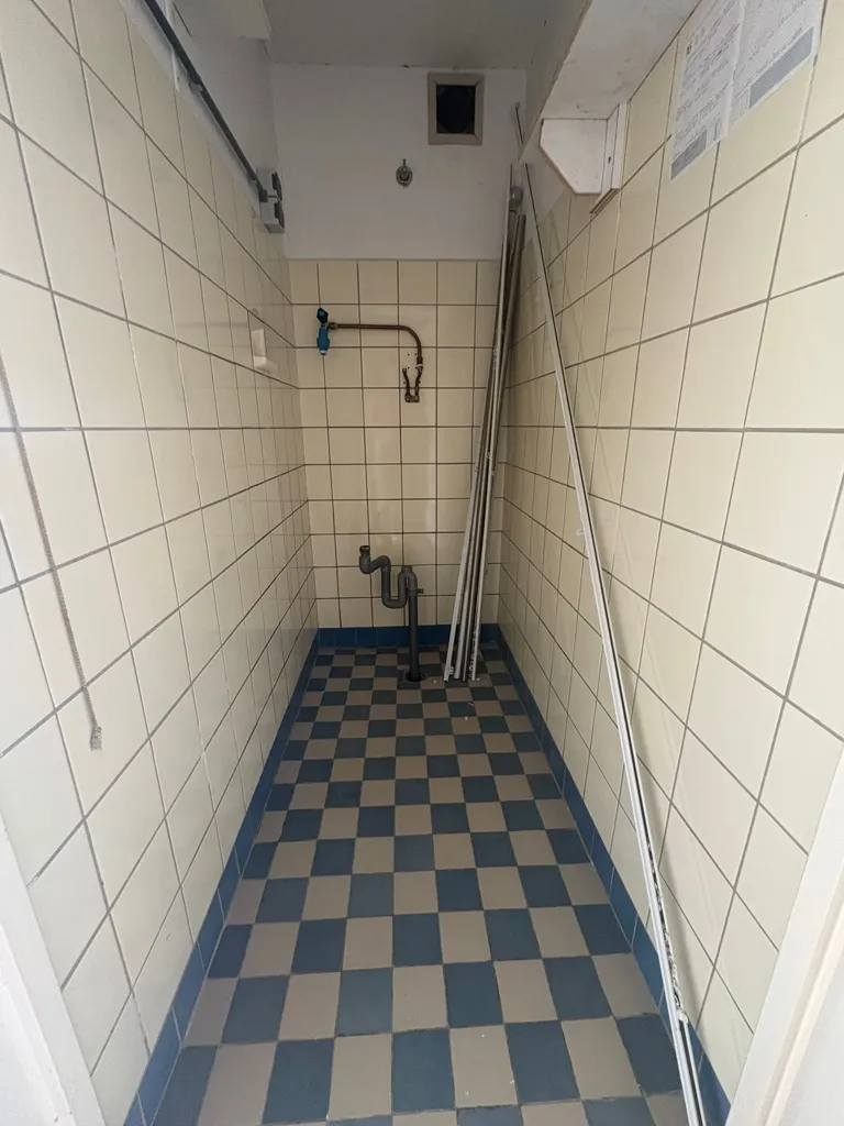 Vannitoad - Partially Renovated House with Garden in Eindhoven