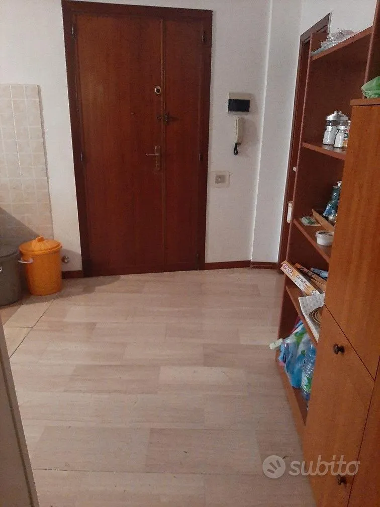 Cuisine - Student Room with Balcony in Central Via Corazzini