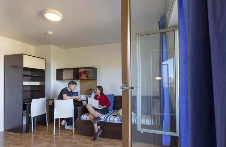 Chambres - Studio Meublé à Proximité du RER A à Rueil-Malmaison