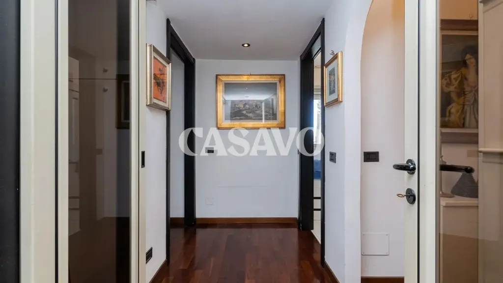 hallway_entrance
