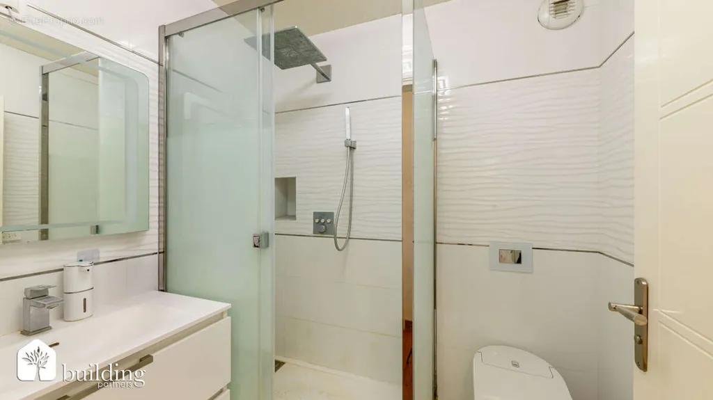 Salles de bain - Appartement 4 Pièces avec Terrasses à Levallois-Perret