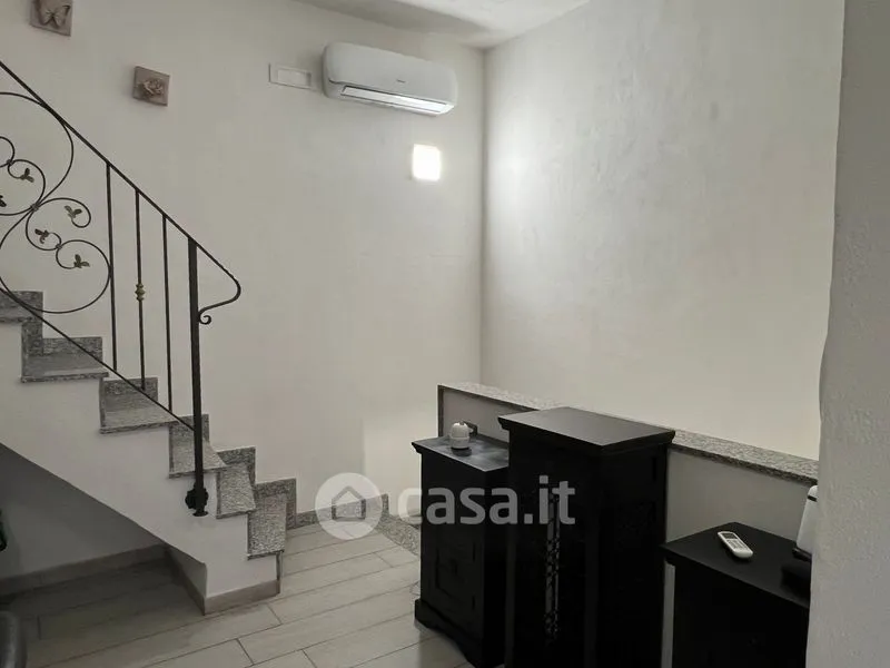 Pièces - Rustic Villa with Balcony in Licata