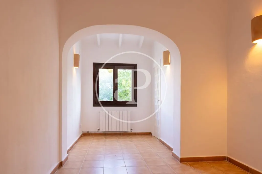 Esik - Luxury Villa with Pool in Javea