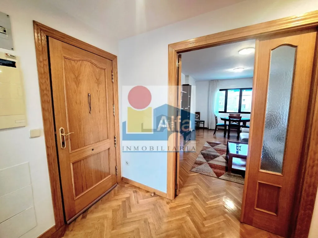 Esik - Apartment with Garage in Rural Area, Madrona