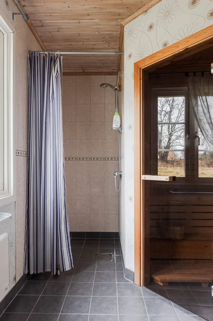 11-toaline maja asukohas Ulricehamns kommun
