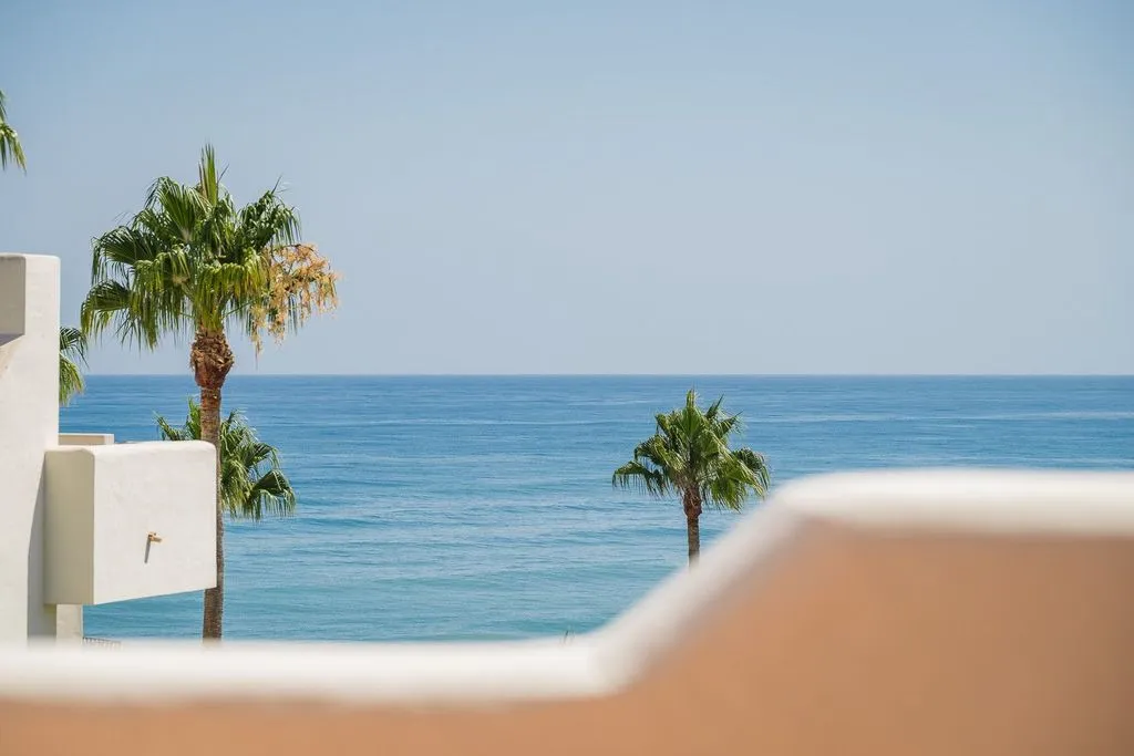 Balcon - Beachfront Penthouse with Rooftop Spa in Estepona