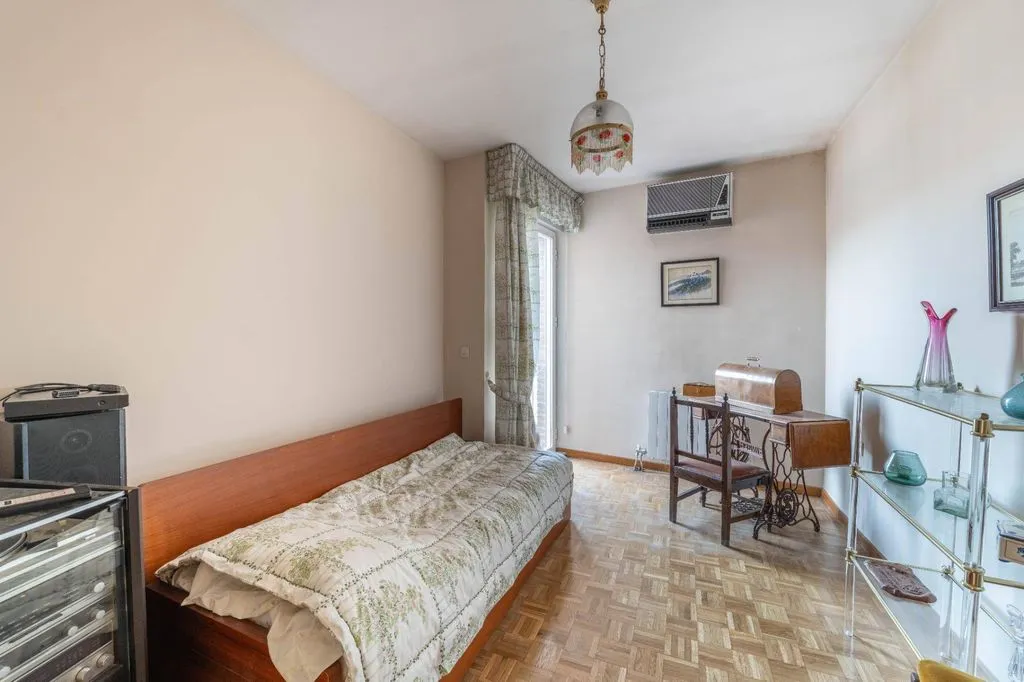 Magamistoad - Luxury Flat with Balcony in Gran Capitán, Granada