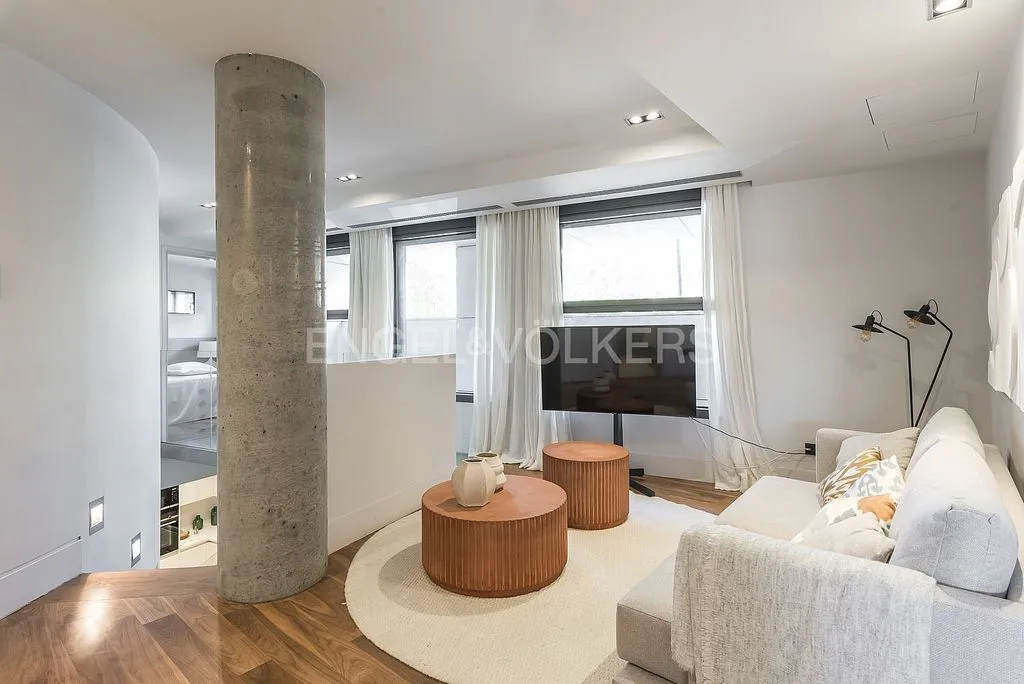 Séjour - Architectural Duplex with Terrace in El Viso