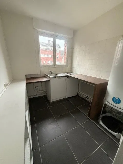 Cucina - City Centre 2-Bed Apartment in Amiens
