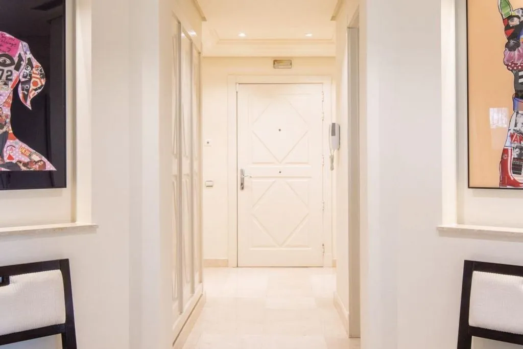 Entrée - Luxury Villa with Pool in Nueva Andalucia, Marbella