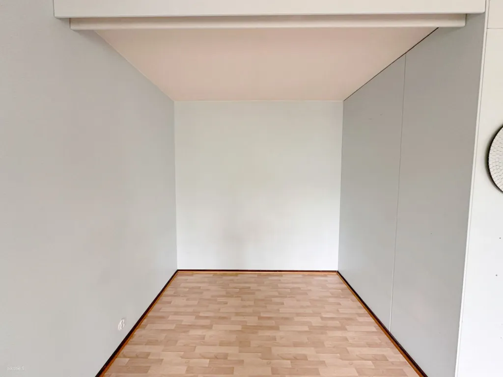 Pièces - Bright Studio with Balcony in Laajalampi, Mikkeli