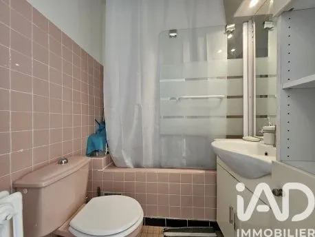 Bathrooms - T2 Flat with Terrace in Dax