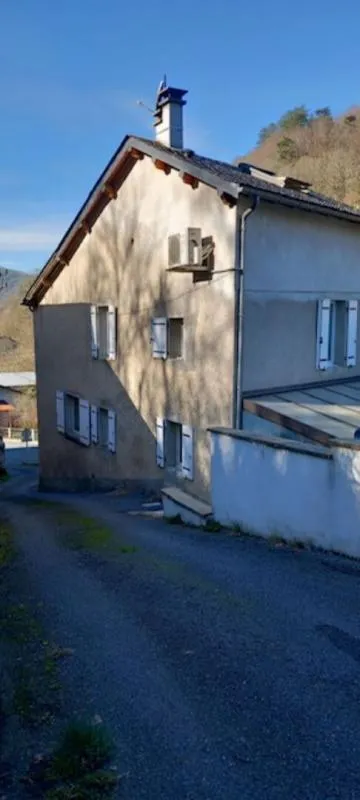 Außenansicht - Charming House with Pool Terrace in Village