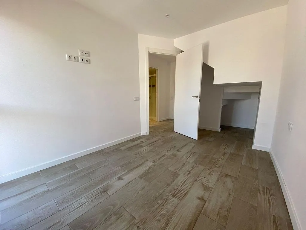 Toad - Duplex with Terrace in Set Camins, Igualada