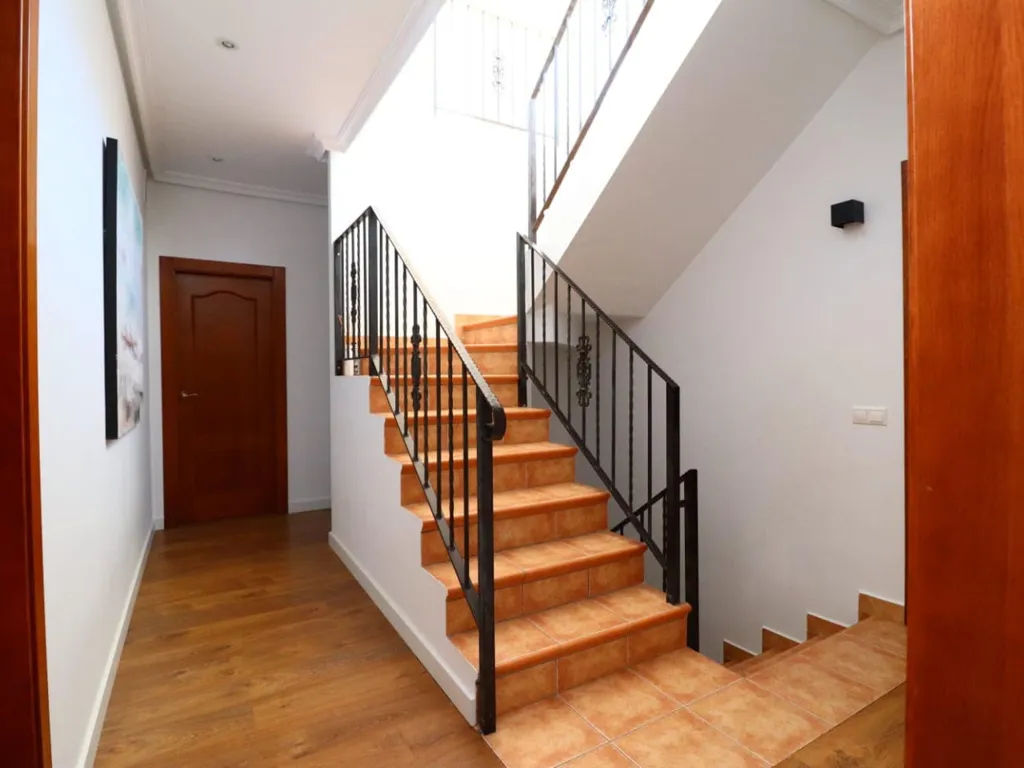 Rooms - Luxury Villa with Pool in Playas de Orihuela