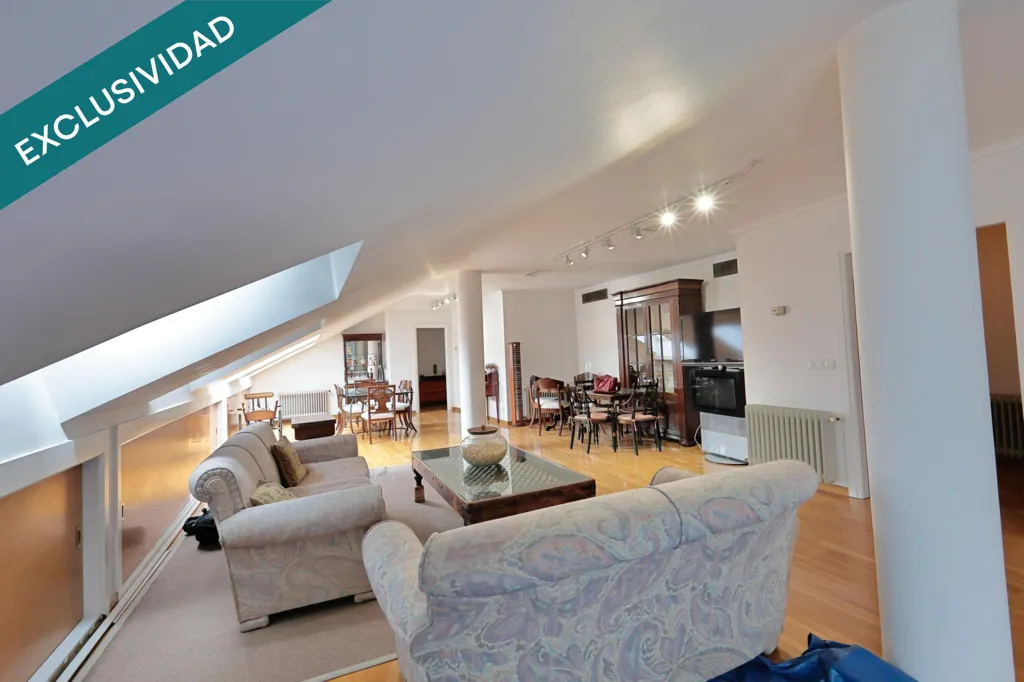 Séjour - Bright Penthouse with Terrace in Bembibre
