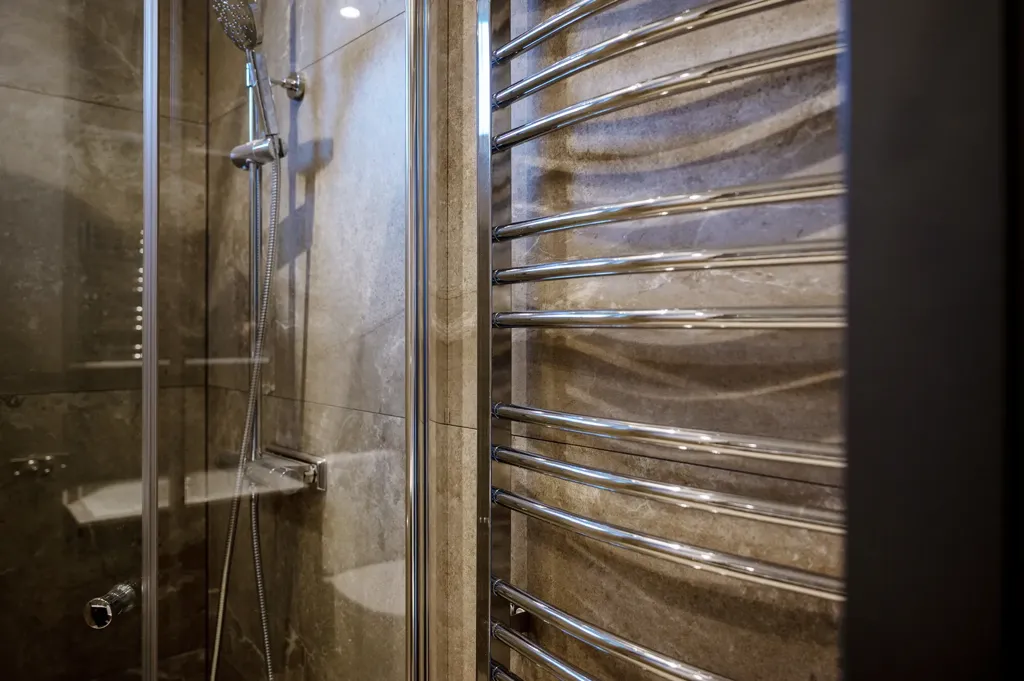 Bagni - Modernised Penthouse with Balcony in Upplands Väsby