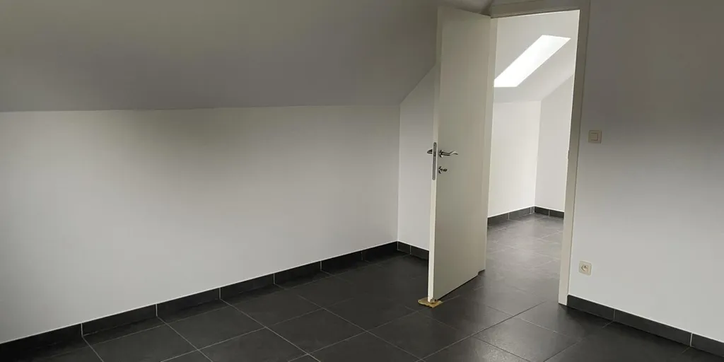 Stanze - Duplex with Parking in Diepenbeek
