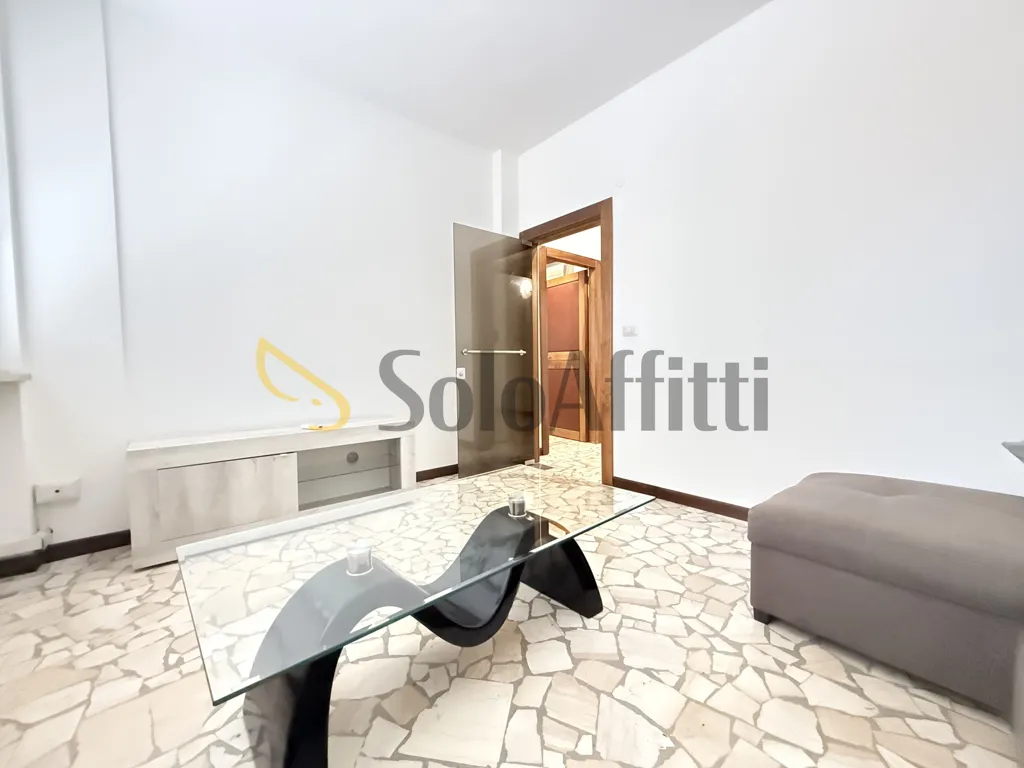Elutuba - Spacious Apartment with Balcony in Forlì Centre